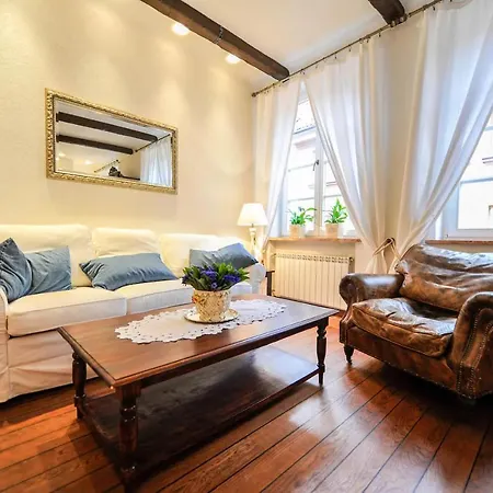 Castle Square Apartment