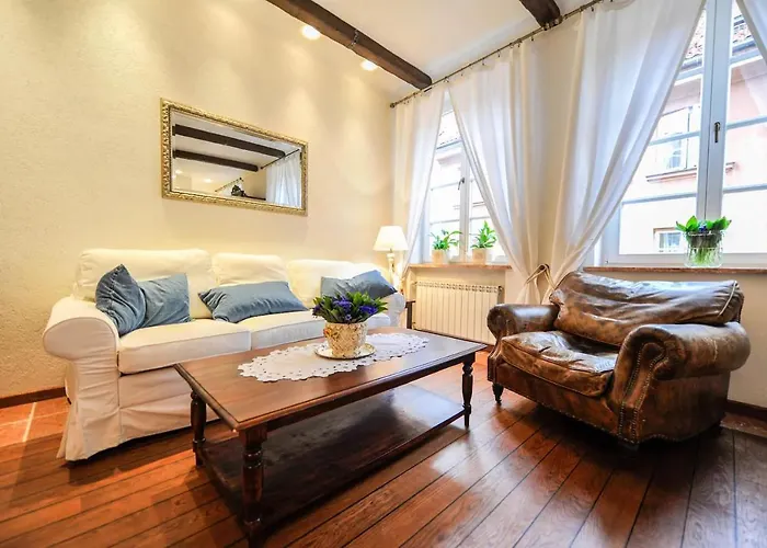 Castle Square شقة