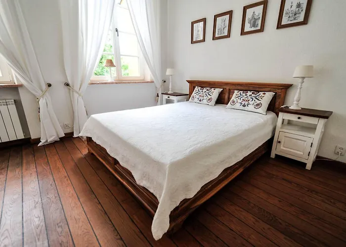 Castle Square شقة