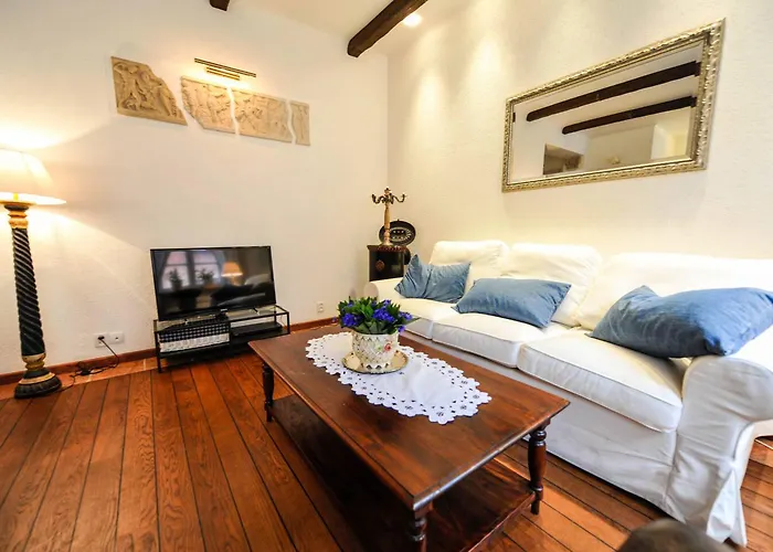 شقة Castle Square